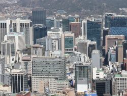 Fourth-Generation Owners Lead at 46, Rapid Promotion Emerges